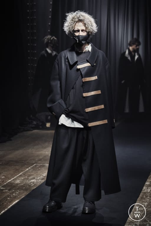 FW21 Yohji Yamamoto Look 20