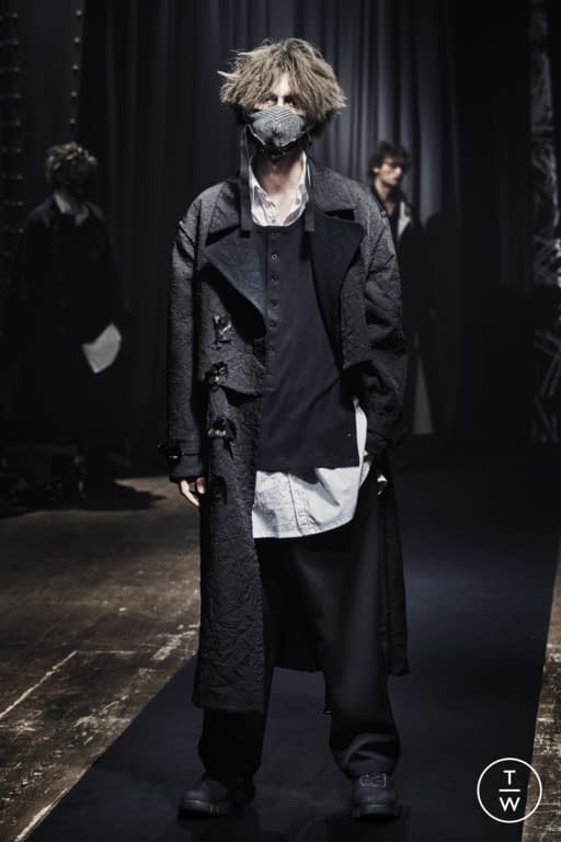 FW21 Yohji Yamamoto Look 21