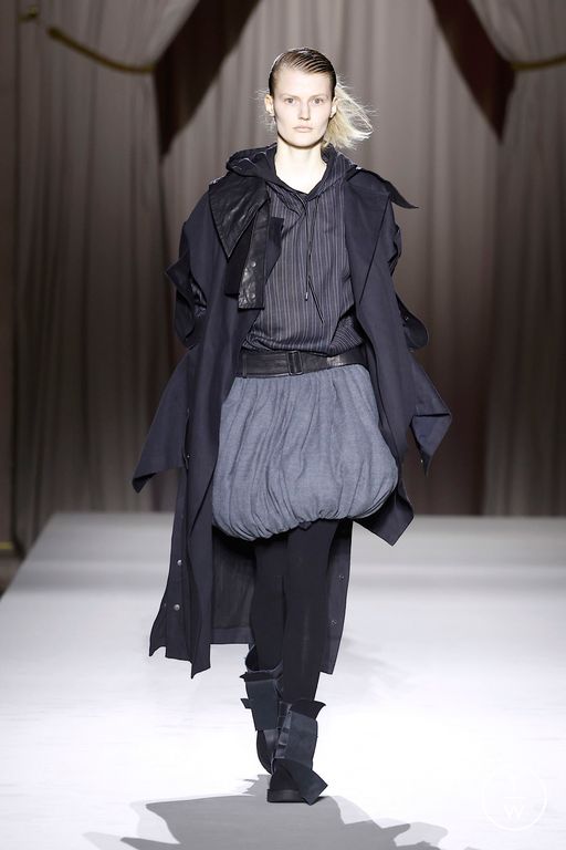 FW25 Yohji Yamamoto Look 1