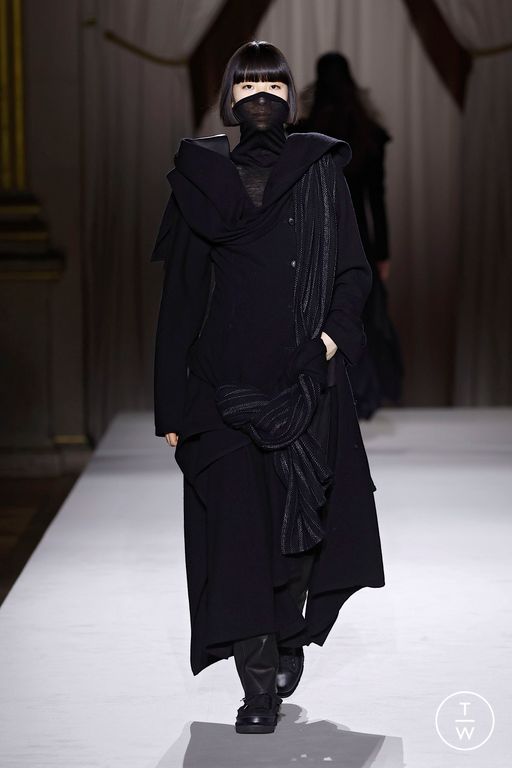 FW25 Yohji Yamamoto Look 5