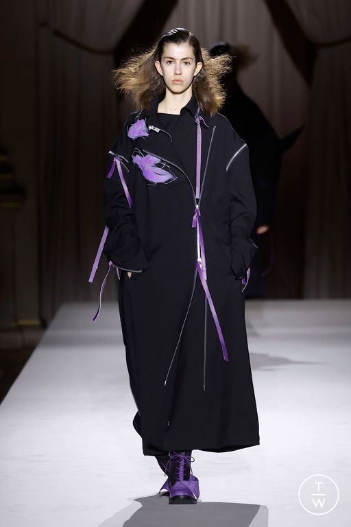 FW25 Yohji Yamamoto Look 9