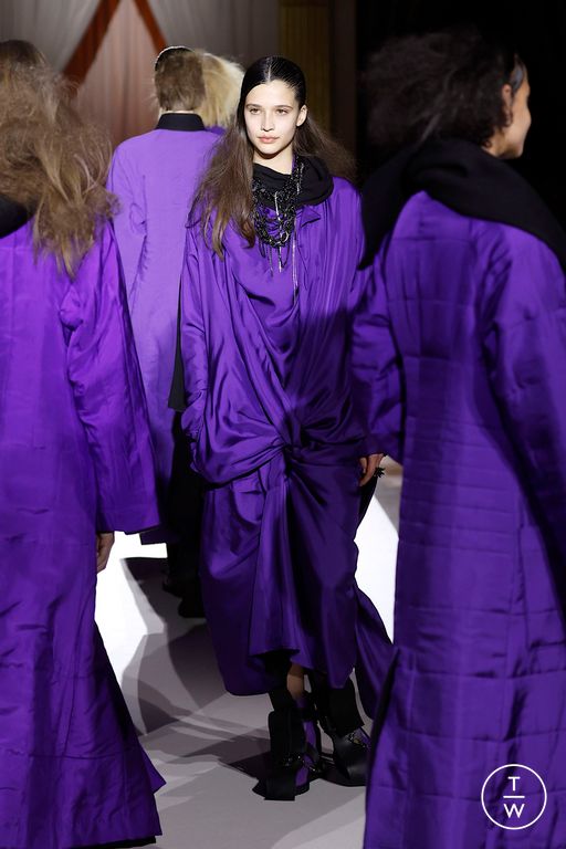 FW25 Yohji Yamamoto Look 48