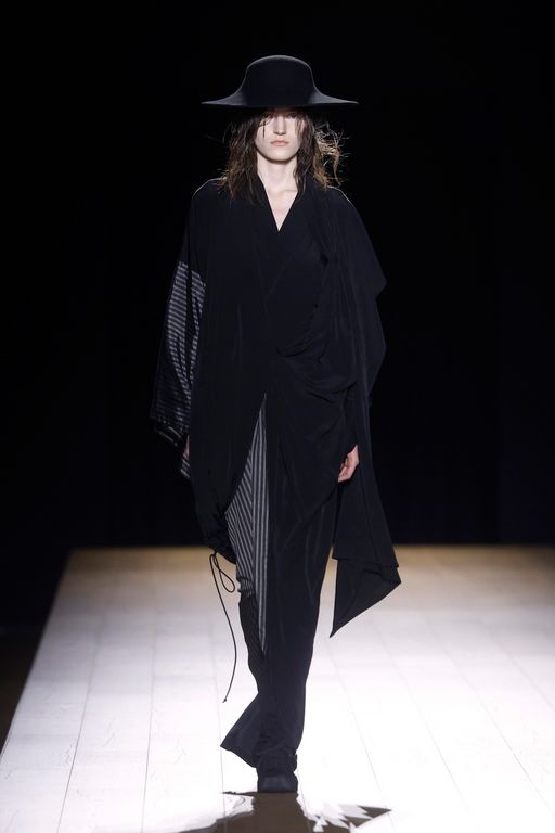 FW26 Yohji Yamamoto Look 5