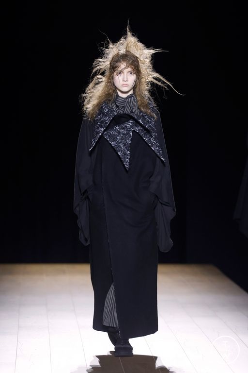 FW26 Yohji Yamamoto Look 13