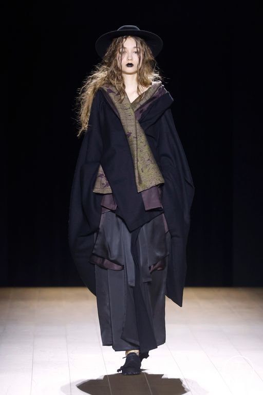 FW26 Yohji Yamamoto Look 17
