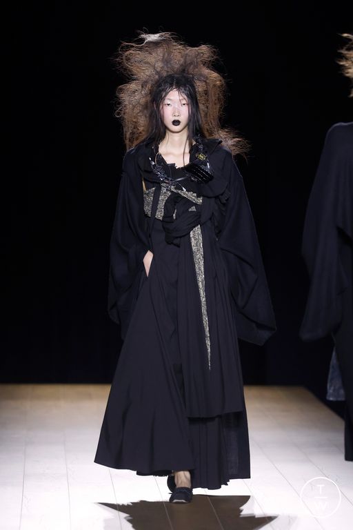 FW26 Yohji Yamamoto Look 20