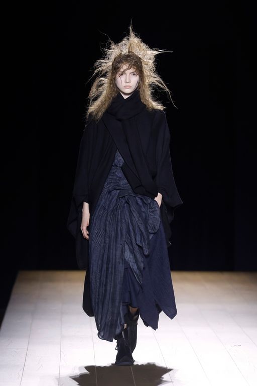FW26 Yohji Yamamoto Look 34