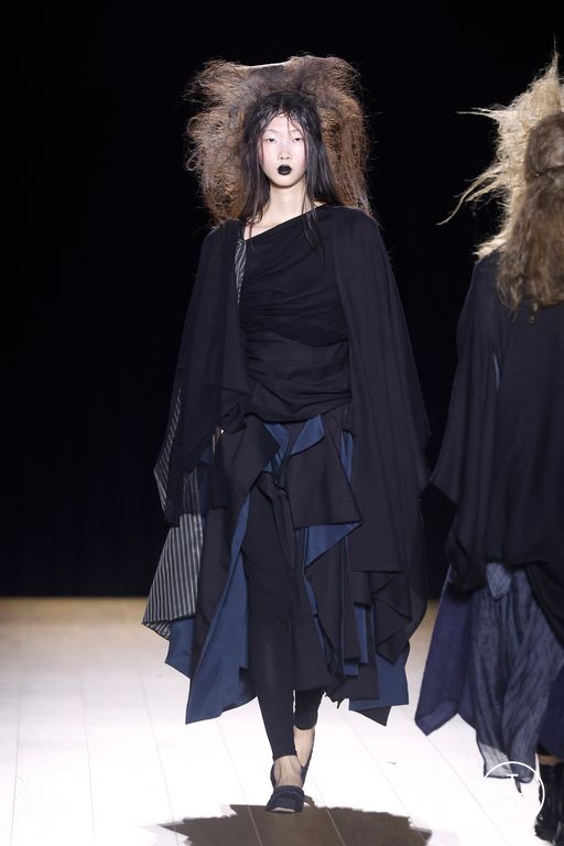 FW26 Yohji Yamamoto Look 35