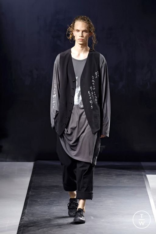 SS25 Yohji Yamamoto Look 34
