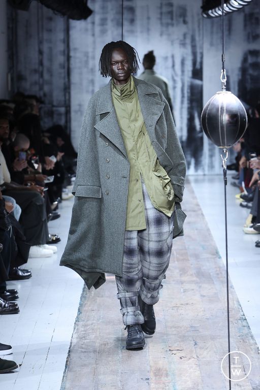 FW26 Yohji Yamamoto Look 10