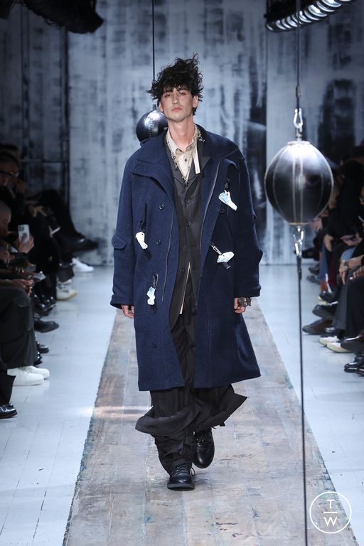 FW26 Yohji Yamamoto Look 17