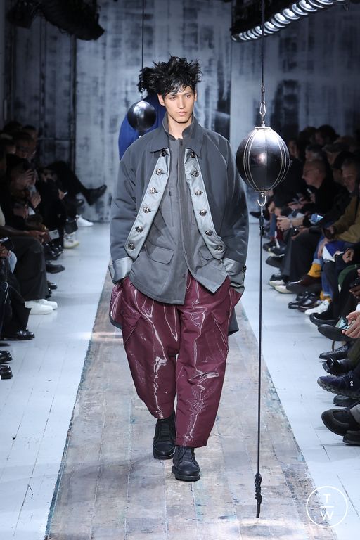 FW26 Yohji Yamamoto Look 19