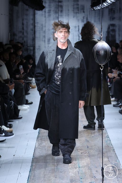 FW26 Yohji Yamamoto Look 29
