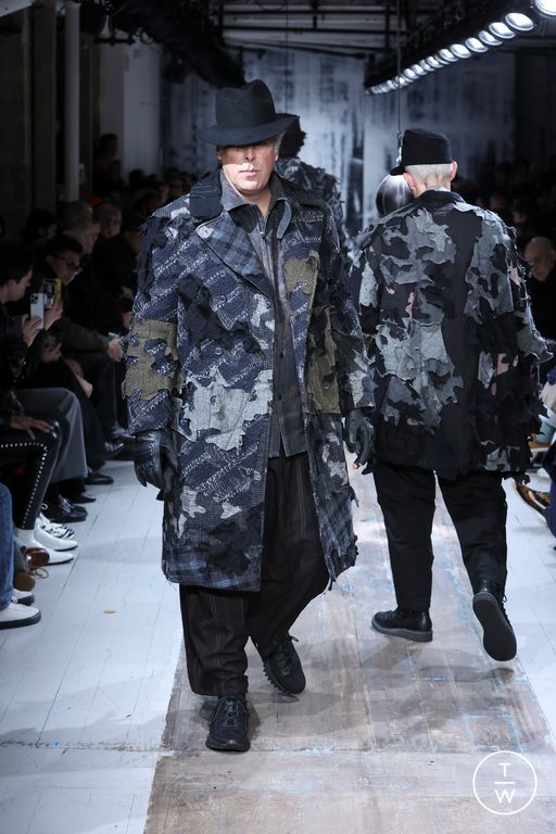 FW26 Yohji Yamamoto Look 42