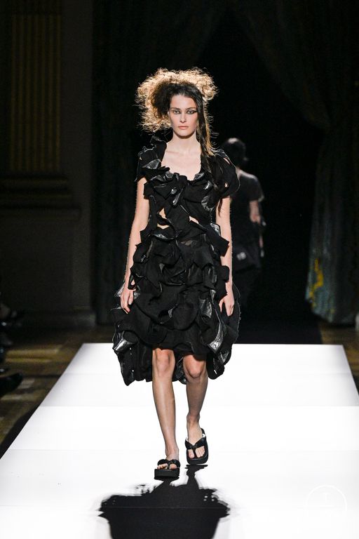 SS25 Yohji Yamamoto Look 24