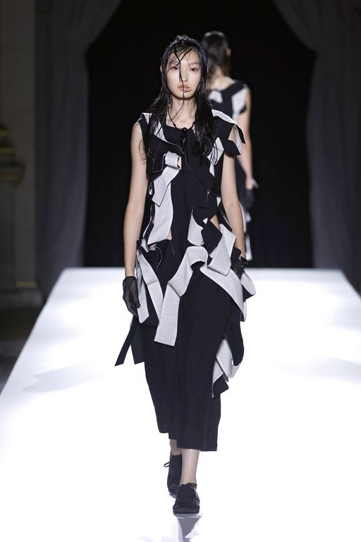 SS26 Yohji Yamamoto Look 12