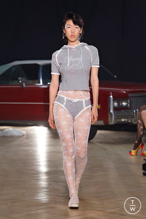 SS26 Yuhan Wang Look 16