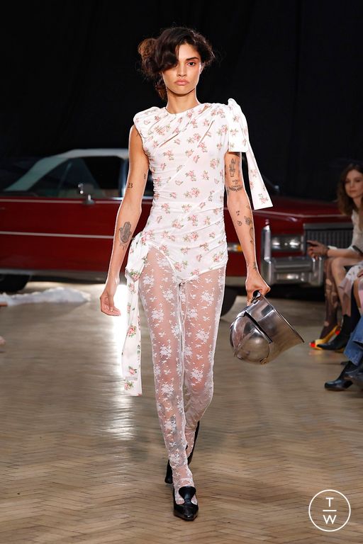 SS26 Yuhan Wang Look 29