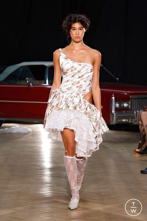 SS26 Yuhan Wang Look 31