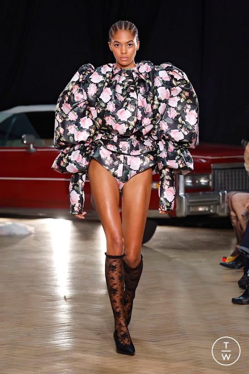 SS26 Yuhan Wang Look 33