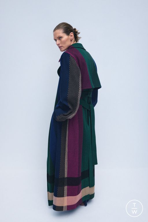 RS 26 Gabriela Hearst Look 13