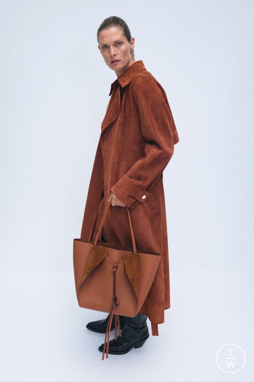 RS 26 Gabriela Hearst Look 29