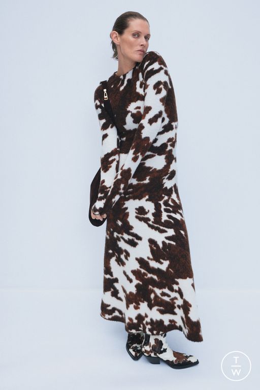 RS 26 Gabriela Hearst Look 34