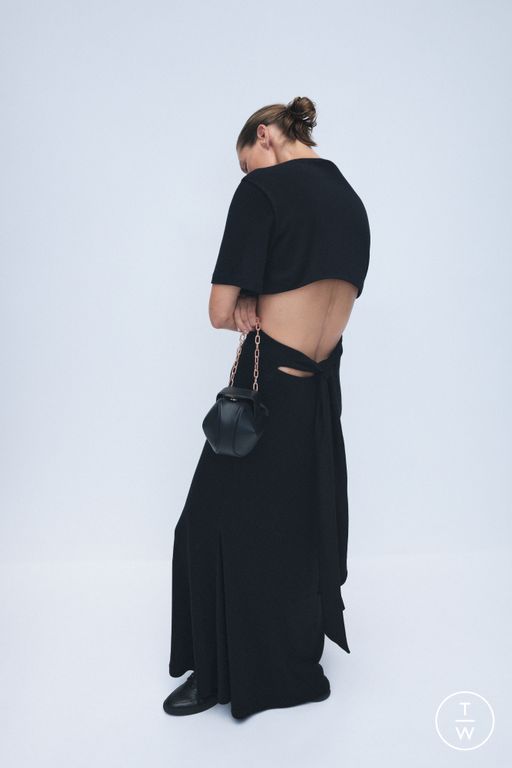 RS 26 Gabriela Hearst Look 37