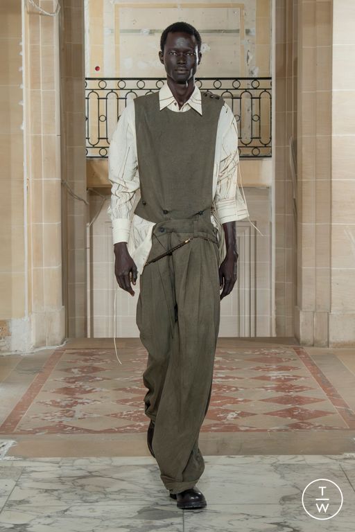 SS 26 Ziggy Chen Look 34