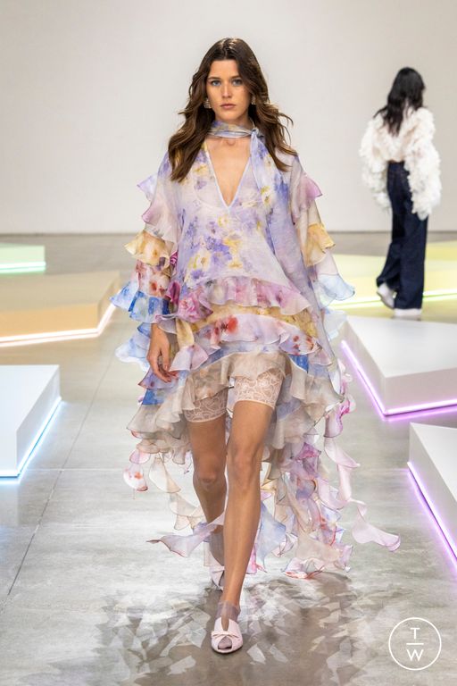 Resort 2025 Zimmermann Look 5