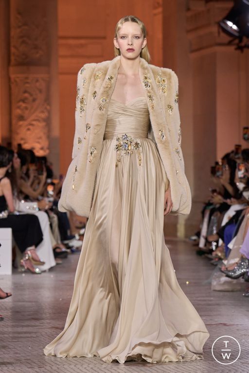 FW25 Zuhair Murad Look 36