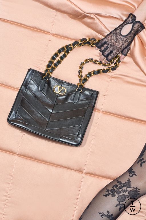 RS 26 Valentino Look 8