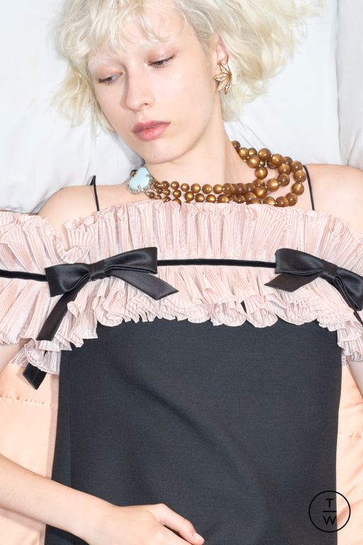 RS 26 Valentino Look 20