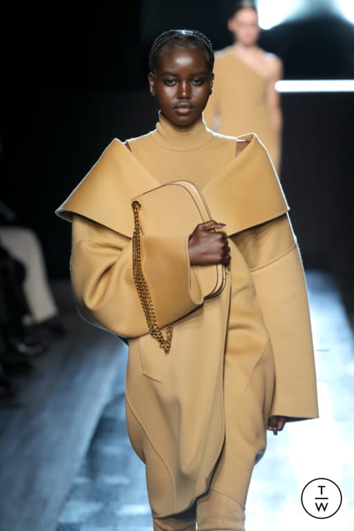 FW22 Michael Kors Collection Look 2