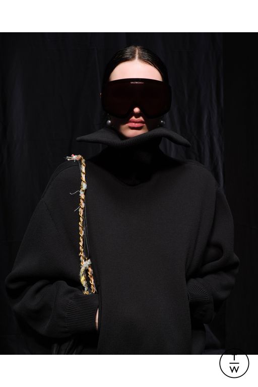 FW25 Balenciaga Look 27