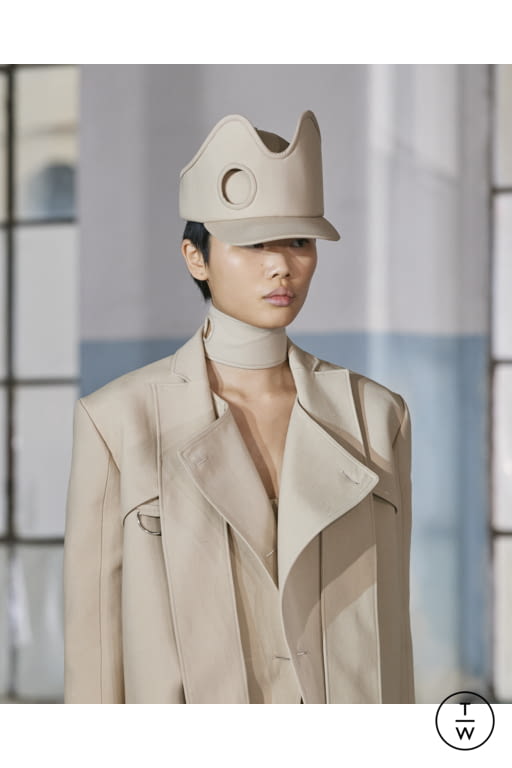 SS22 Burberry Look 3
