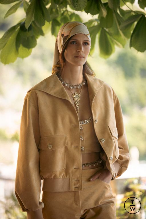 RS 26 Chanel Look 28
