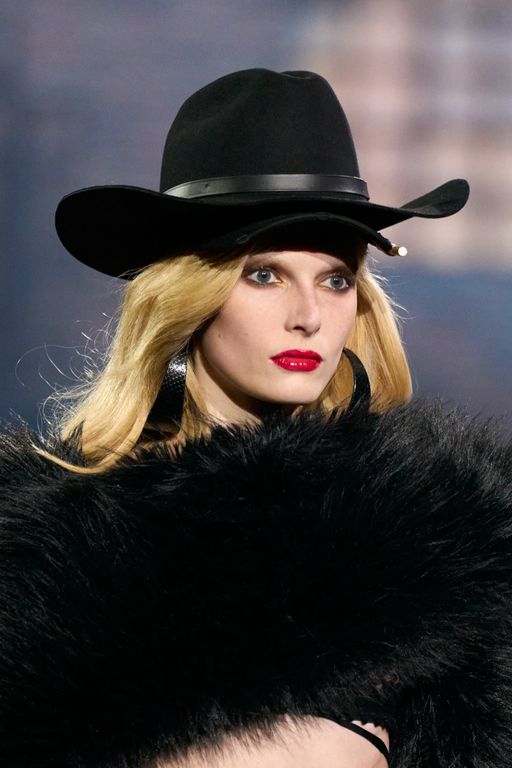 FW25 Dsquared2 Look 3
