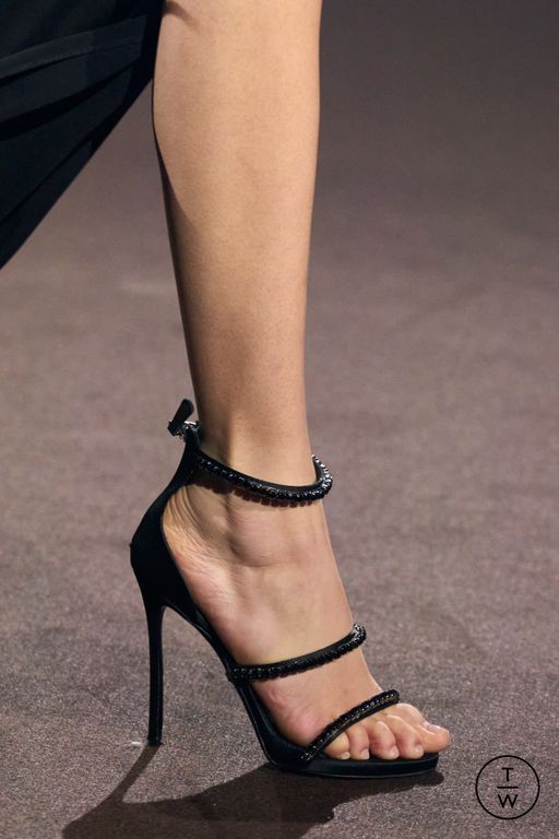 FW25 Dsquared2 Look 32