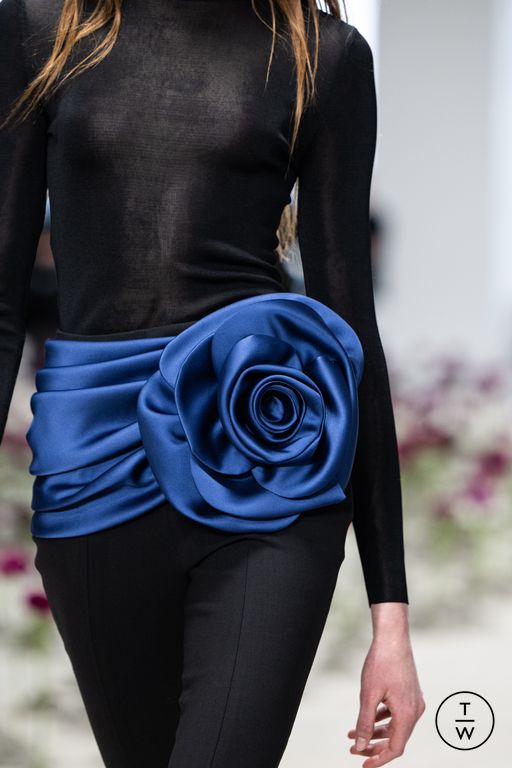 FW25 Carolina Herrera Look 1