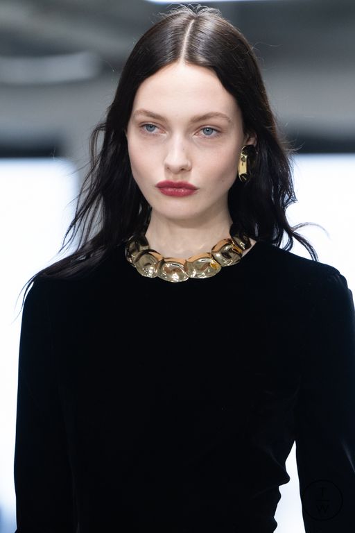 FW25 Carolina Herrera Look 15