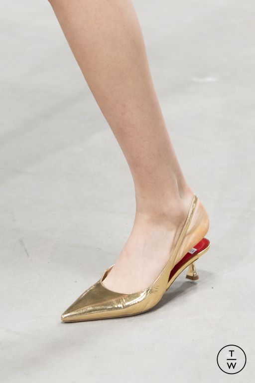 FW25 Carolina Herrera Look 25