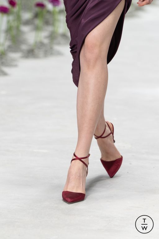 FW25 Carolina Herrera Look 29