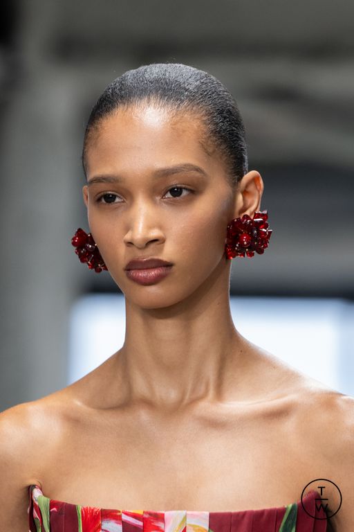 FW25 Carolina Herrera Look 33