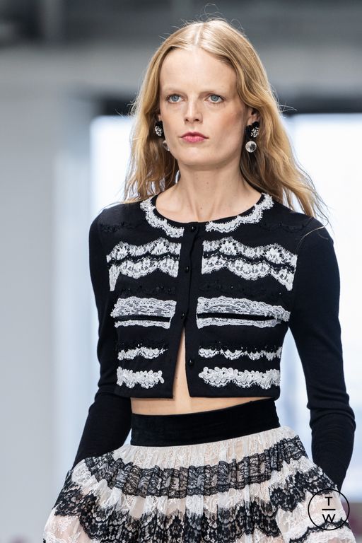 FW25 Carolina Herrera Look 56
