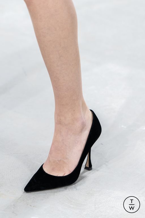 FW25 Carolina Herrera Look 64
