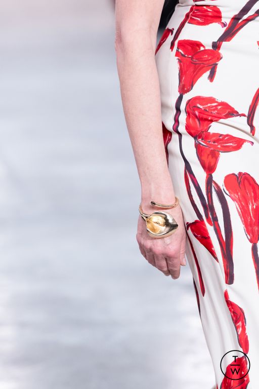 FW26 Carolina Herrera Look 15