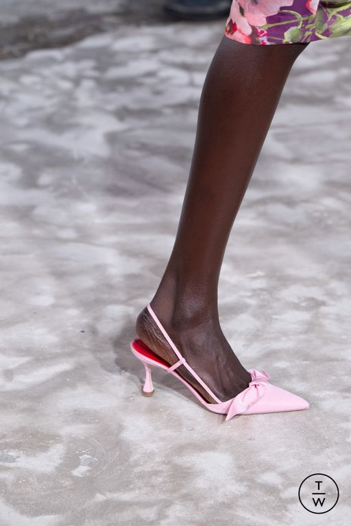 FW26 Carolina Herrera Look 43