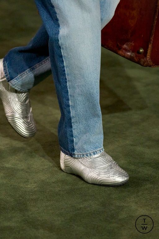 RS27 Louis Vuitton Look 2