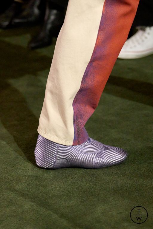 RS27 Louis Vuitton Look 14